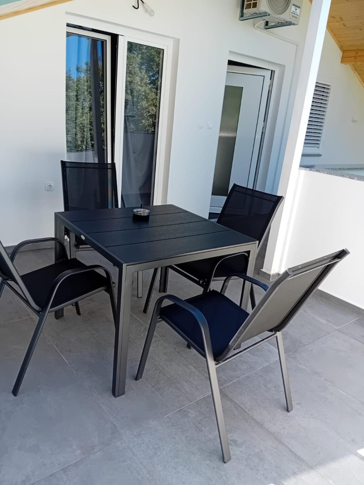 Apartment Mrkic Biograd Na Moru Exteriör bild