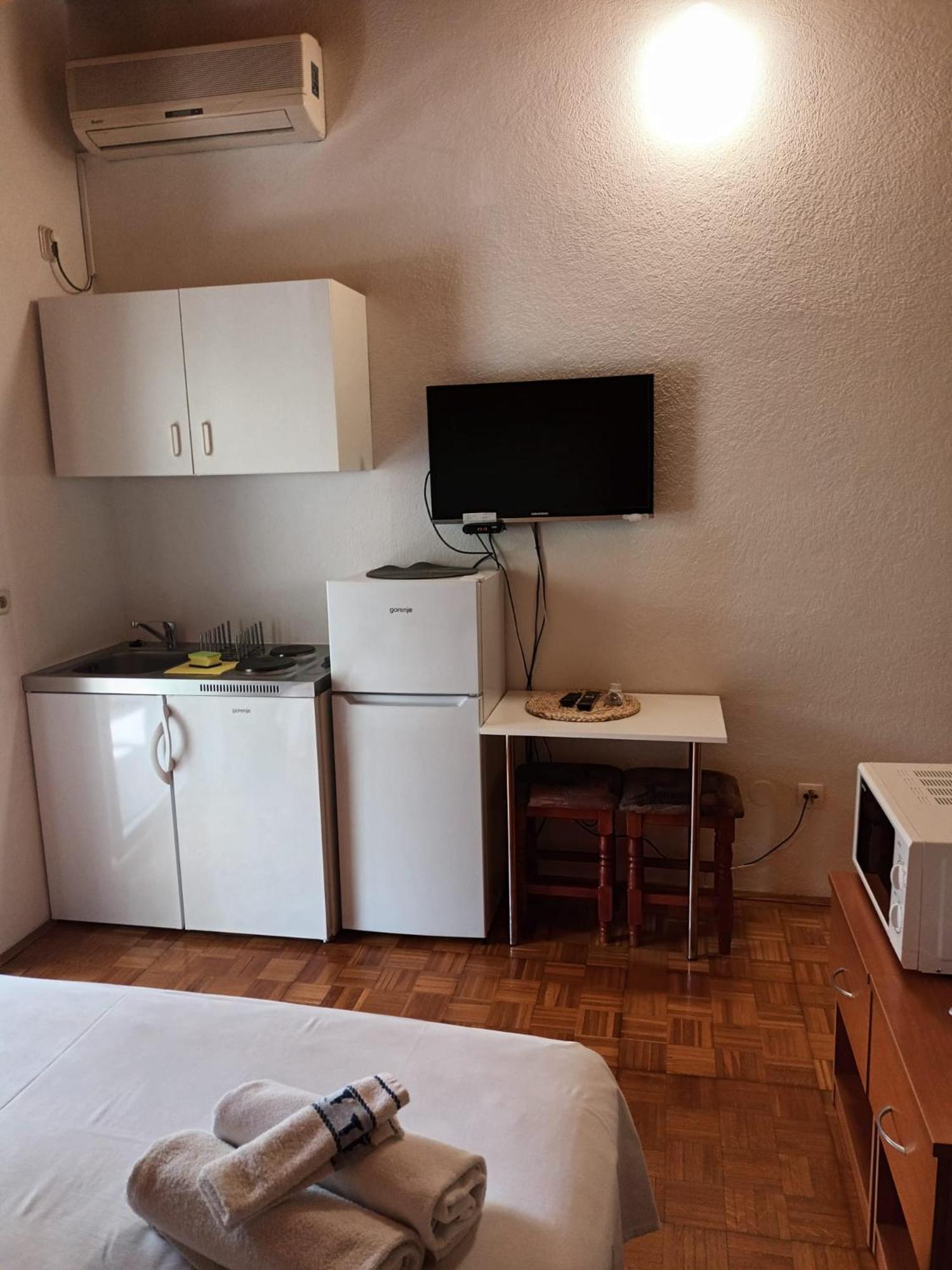 Apartment Mrkic Biograd Na Moru Exteriör bild