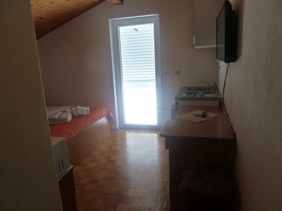 Apartment Mrkic Biograd Na Moru Exteriör bild